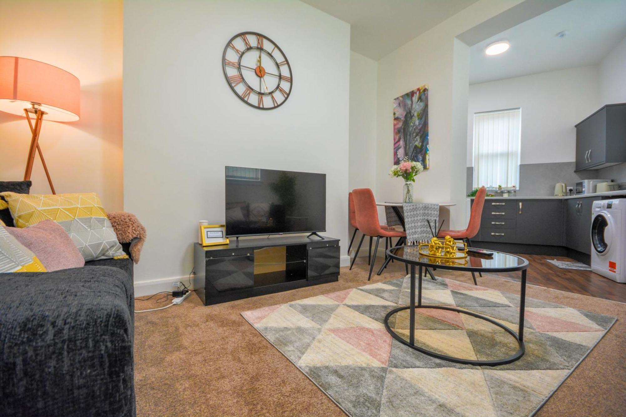 Stylish Suite With Free Parking 맨체스터 외부 사진