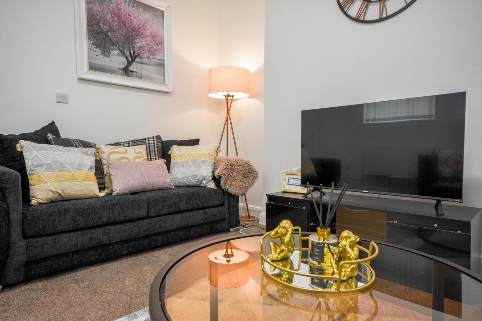 Stylish Suite With Free Parking 맨체스터 외부 사진