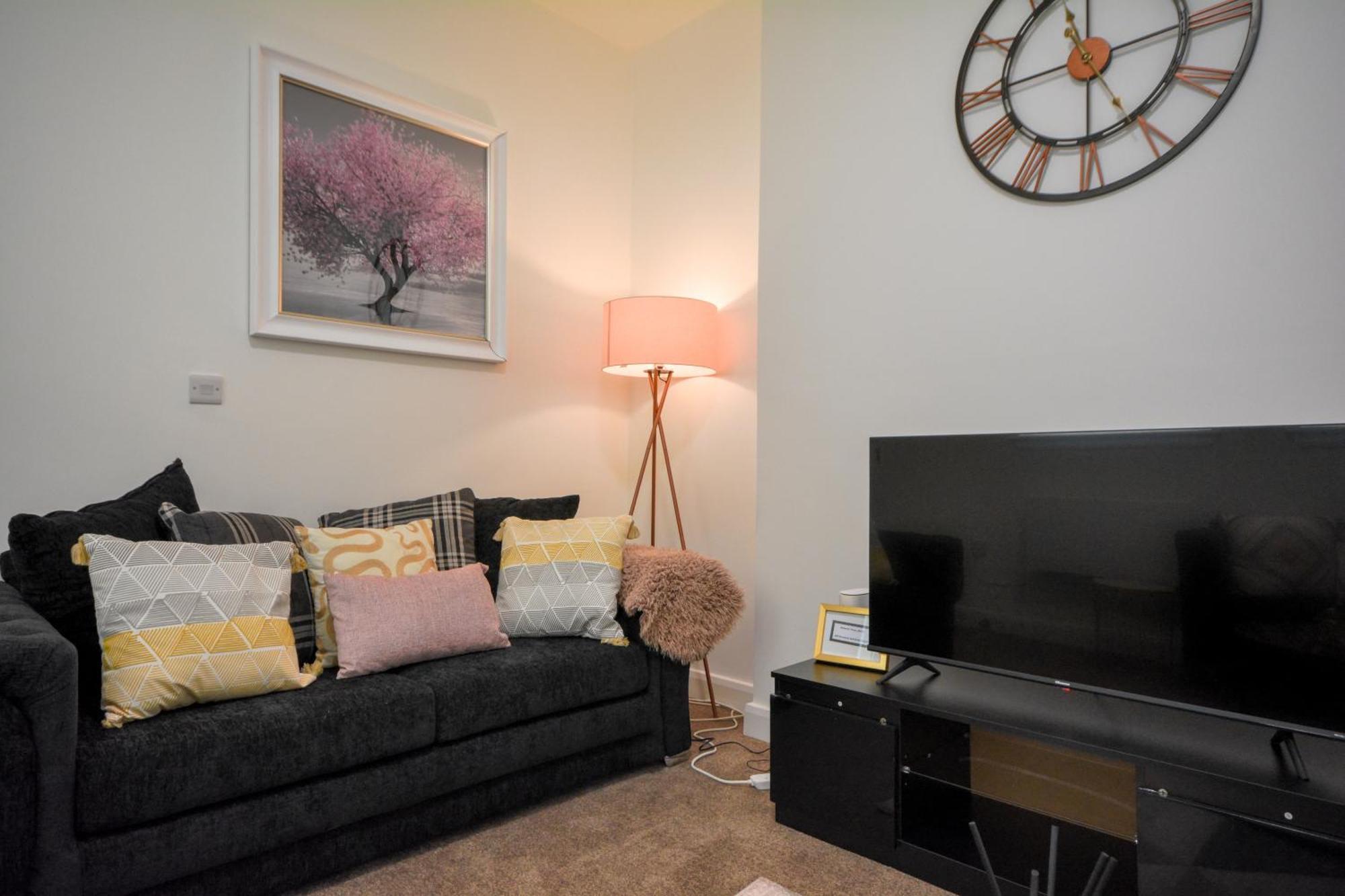 Stylish Suite With Free Parking 맨체스터 외부 사진